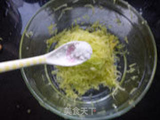 嫩南瓜蒸饺的做法步骤:6