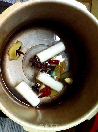 原汁蒜香排骨的做法步骤:7