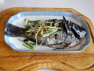 油淋黑头鱼的做法步骤:7