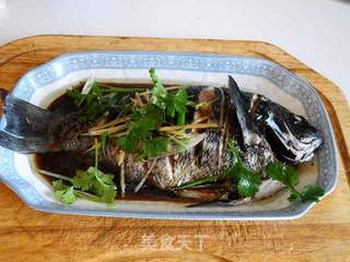 油淋黑头鱼的做法步骤:10
