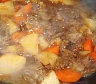 土豆炖肉的做法步骤:11
