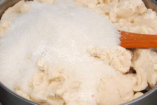 五色桃山红豆馅月饼的做法步骤:4