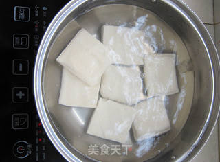 一步步做出好吃好看的 {茶香卤豆干}的做法步骤:2