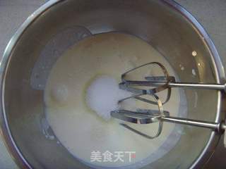 奇妙滋味---蓝莓酸奶冰淇淋的做法步骤:5