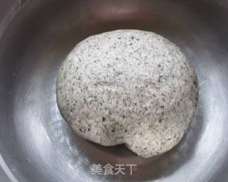养生美食~黑芝麻馒头的做法步骤:3