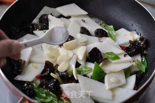 清炒山药片的做法步骤:10