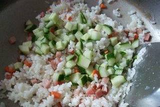 什锦蛋炒饭的做法步骤：7