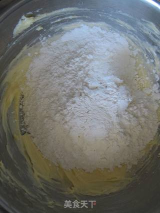自制入口即化的小饼干——苏格兰传统黄油饼干的做法步骤:3