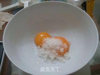 几分钟搞定——微波炉蛋糕的做法步骤:2