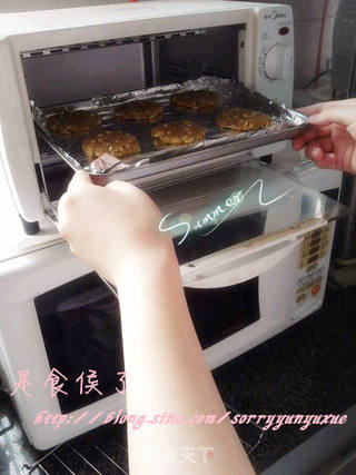 红糖燕麦饼干的做法步骤:10