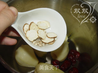 秋季养生不可少的一碗滋补润肺汤——王氏熟梨的做法步骤:5