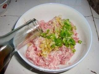 肉龙的做法步骤:2