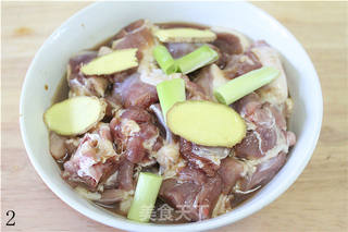 【爽辣啤酒鸭】啤酒香的下酒肉菜的做法步骤:2