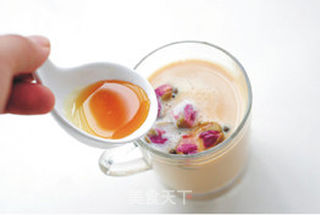 【玫瑰奶茶】自制放心甜蜜饮品的做法步骤:6