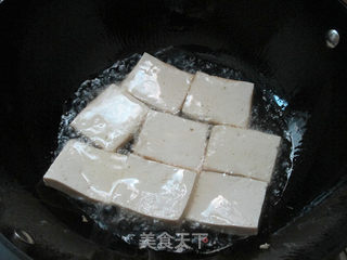 素菜也够味:让你享受大块“吃肉”感觉的番茄烧豆腐的做法步骤:4