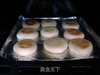 【红糖烤饼】不被热红糖烫的妙法!的做法步骤:8