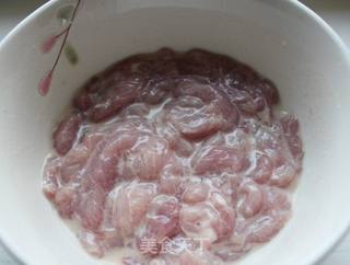 京酱肉丝的做法步骤:2