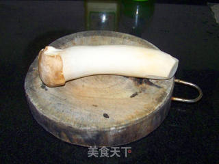 鲍菇肉片的做法步骤：1