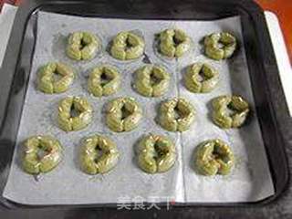 清香扑鼻的味道----【绿茶小饼】的做法步骤:9
