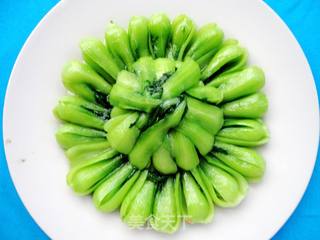 青菜也可以很漂亮之------油爆青菜的做法步骤:9