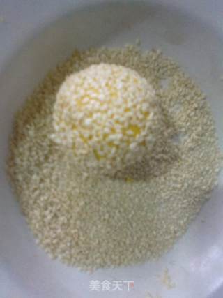 好吃又好玩——芝士南瓜球的做法步骤:9