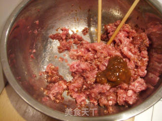 飘香牛肉饼的做法步骤:2
