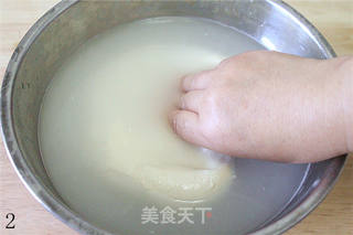 【陕西正宗洗面凉皮】的做法步骤:2