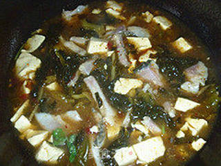 酸菜鱼(附鱼肉滑嫩小窍门)的做法步骤:7