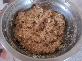 洋葱入菜很美味の【洋葱圈肉饼】的做法步骤：3