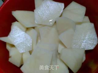 土豆变身西式疙瘩——德式面疙瘩的做法步骤：1