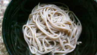 夏日面食首选——荞麦冷面的做法步骤:4