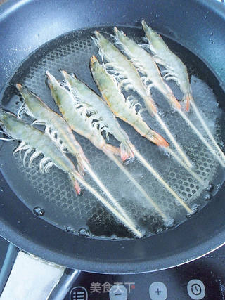 口口酥脆口口爱 【椒盐虾串】 (零难度)的做法步骤:6