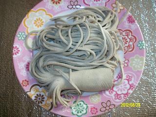 炝拌豆腐丝的做法步骤：1