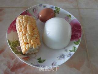 玉米虾仁蛋炒饭的做法步骤：1