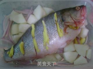 微波版泰式酱蒸鲈鱼的做法步骤：5