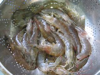 芝麻蚝油苦丁虾的做法步骤:2