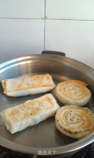 牛肉黑芝麻千层饼的做法步骤:9