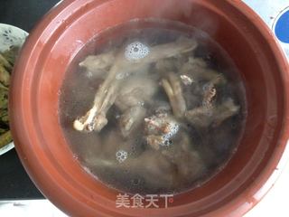 润秋燥——酸菜老鸭汤的做法步骤:9