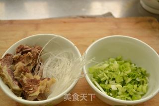 【顶级厨师】西北菜--【西安牛肉泡馍】的做法步骤:13