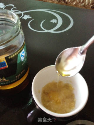 蜂蜜牛奶果汁的做法步骤:6