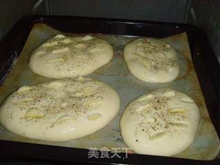 蒜味佛卡恰的做法步骤:10