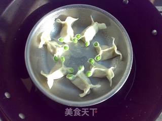 小丑鱼饺子的做法步骤:8