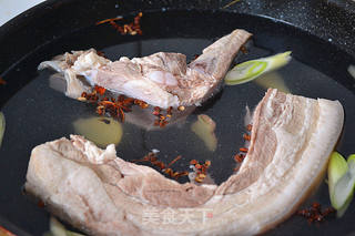 梅菜扣肉的做法步骤:2