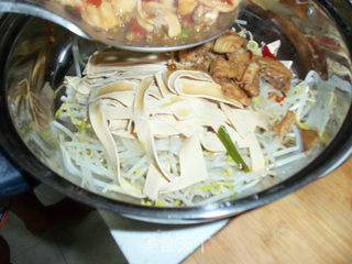 十五块一大锅水煮鱼，香喷喷一起动手做，come on ,筒子们，健康美食自己来的做法步骤：11