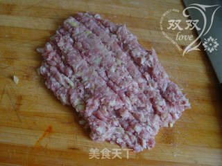嗜肉族美女不容错过的美容美白菜——酿丝瓜的做法步骤:3