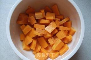 南瓜红枣百合汤的做法步骤:2