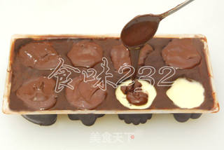 蔓越莓巧克力月饼的做法步骤:17