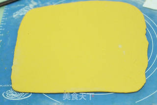 南瓜菊花卷的做法步骤:5