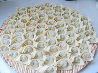 平常幸福味道——韭菜鲜肉馄饨的做法步骤:13