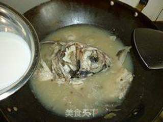 奶香鱼头汤的做法步骤：5